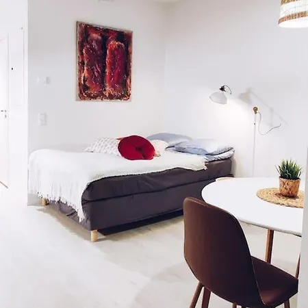 Apartmán New Ruby Near Helsinki Airport In Kivistoe *